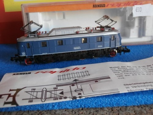Echelle locomotive - echelle, n