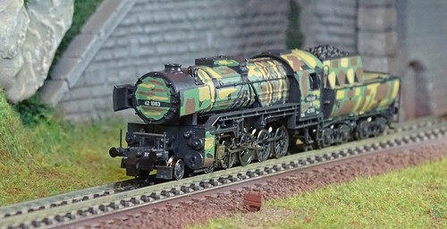 Arnold hn2485s locomotive - hn2485s,