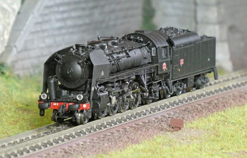 Arnold hn2544s locomotive - hn2544s,
